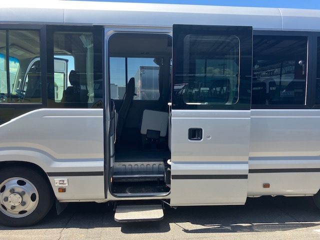 TOYOTA COASTER 2017 Image 31