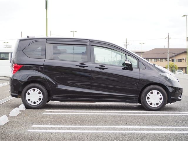 HONDA FREED 2010 Image 31