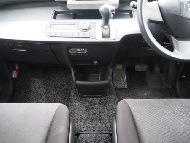 HONDA FREED 2010 Image 31