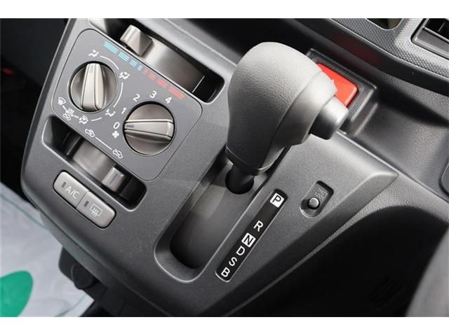 DAIHATSU MIRA E:S 4WD 2023 Image 31