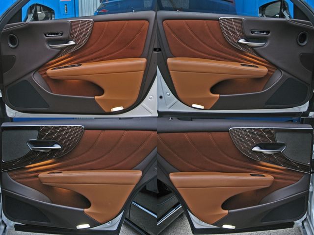 TOYOTA LEXUS LS500H 4WD 2017 Image 31