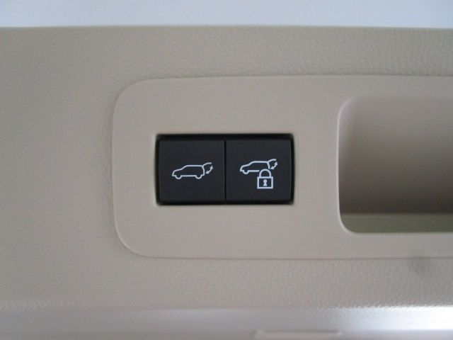 TOYOTA LANDCRUISER WAGON 2023 Image 31