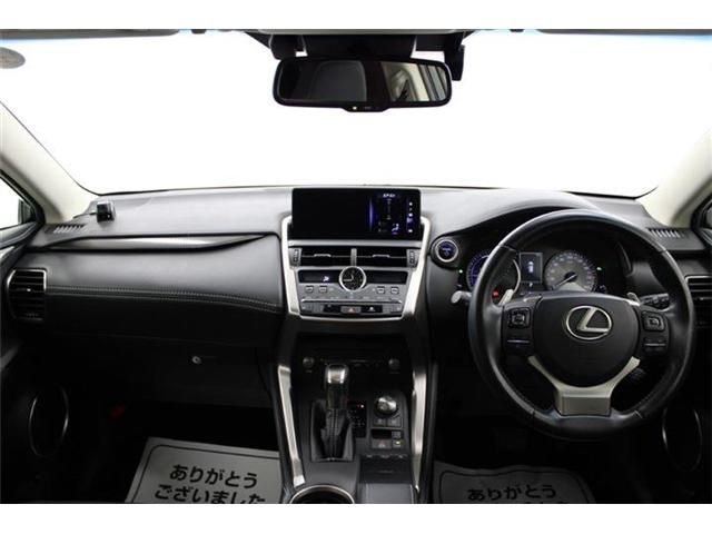 TOYOTA LEXUS NX300H 2018 Image 31