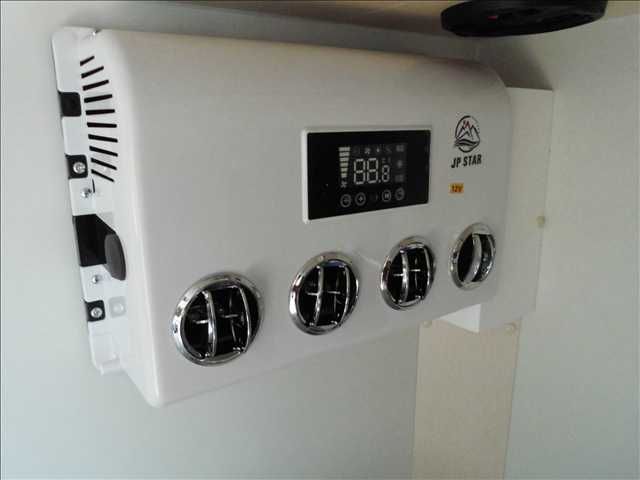 DAIHATSU HIJET TRUCK 4WD 2022 Image 31