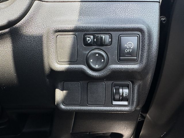 NISSAN NOTE 2013 Image 31