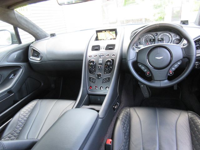 ASTON MARTIN ASTON MARTIN 2016 Image 31