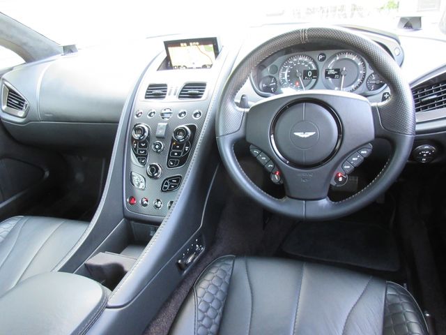 ASTON MARTIN ASTON MARTIN 2016 Image 31