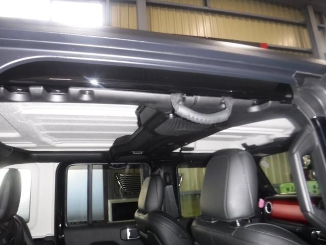 JEEP WRANGLER UNLIMI 2022 Image 31