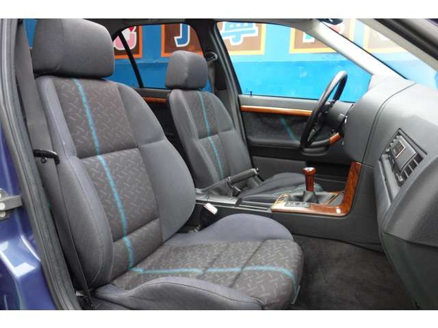 ALPINA B3 LIMOUSINE 1994 Image 31