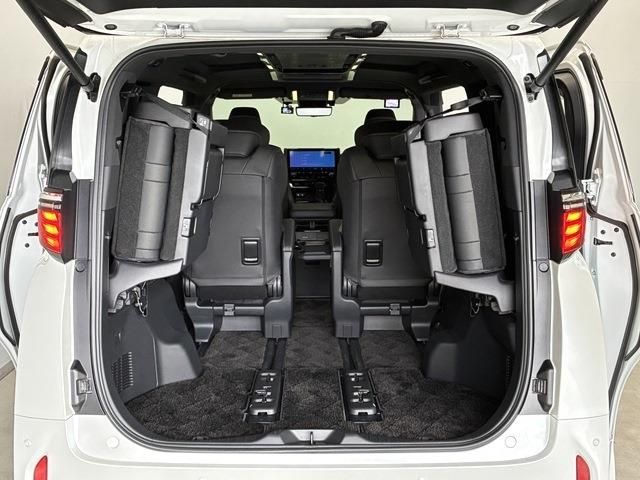 TOYOTA ALPHARD 2023 Image 31