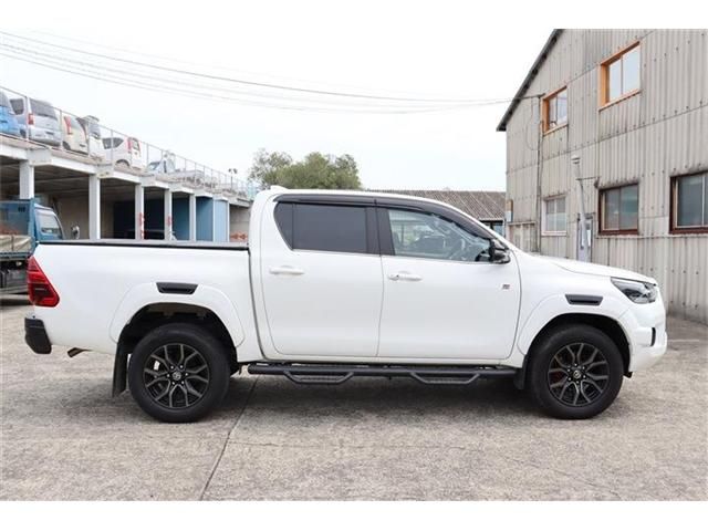 TOYOTA HILUX 4WD 2022 Image 31