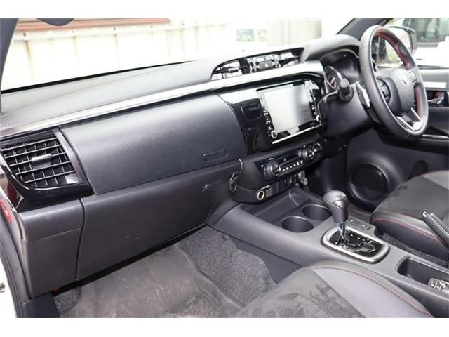 TOYOTA HILUX 4WD 2022 Image 31