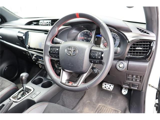 TOYOTA HILUX 4WD 2022 Image 31