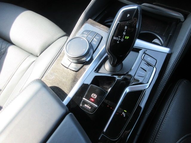 BMW 5SERIES TOURING 2022 Image 31