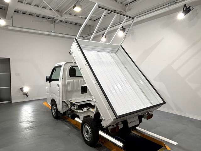 DAIHATSU HIJET TRUCK 4WD 2017 Image 31