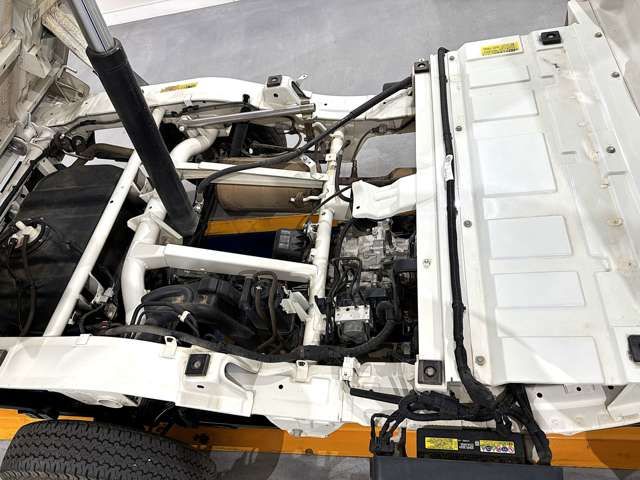 DAIHATSU HIJET TRUCK 4WD 2017 Image 31