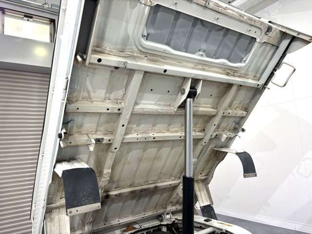 DAIHATSU HIJET TRUCK 4WD 2017 Image 31