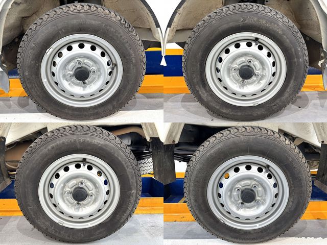 DAIHATSU HIJET TRUCK 4WD 2017 Image 31