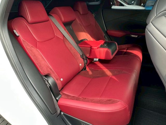 TOYOTA LEXUS RX500H 2023 Image 31