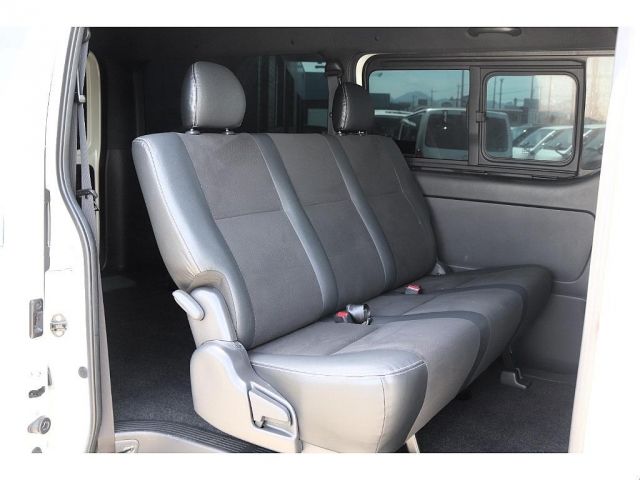 TOYOTA HIACE VAN 2WD 2020 Image 31