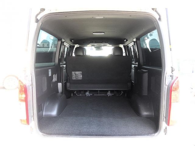 TOYOTA HIACE VAN 2WD 2020 Image 31