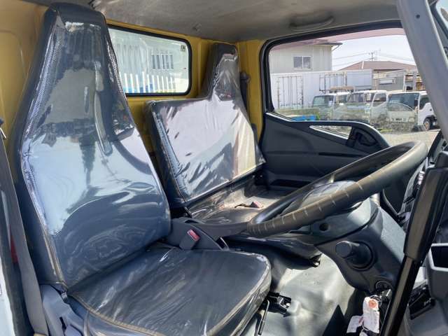 MITSUBISHI CANTER 2012 Image 31