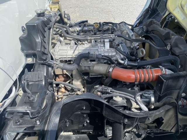 MITSUBISHI CANTER 2012 Image 31