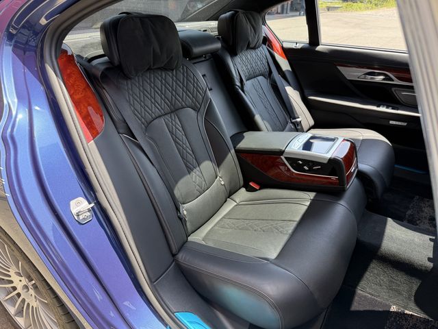 ALPINA B7 2016 Image 31