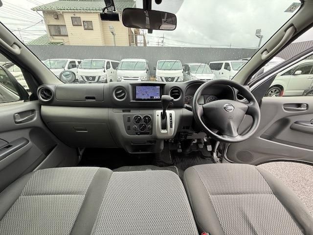 NISSAN NV350 CARAVAN 2020 Image 31