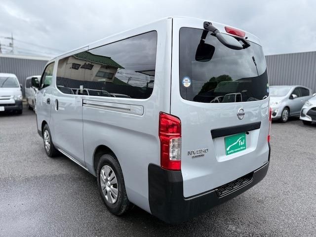 NISSAN NV350 CARAVAN 2020 Image 31