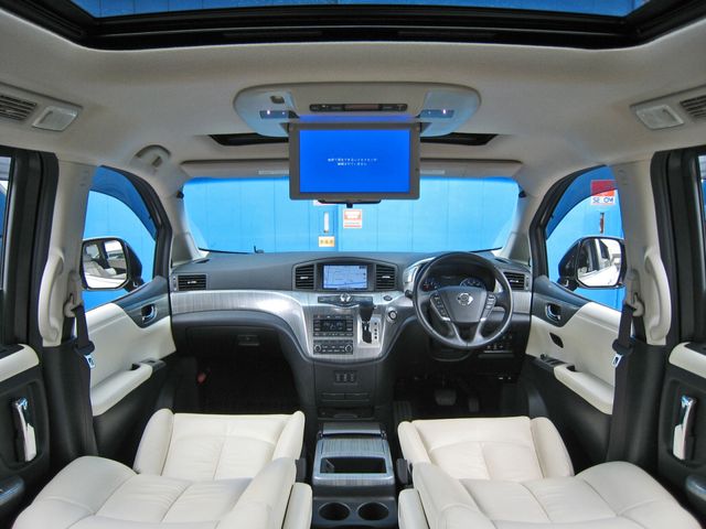 NISSAN ELGRAND  4WD 2017 Image 31