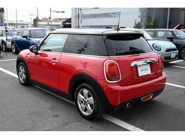 BMW MINI COOPER 2018 Image 31