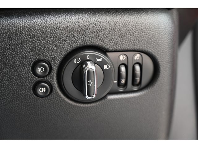 BMW MINI COOPER 2018 Image 31