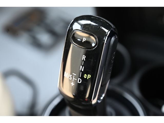 BMW MINI COOPER 2018 Image 31