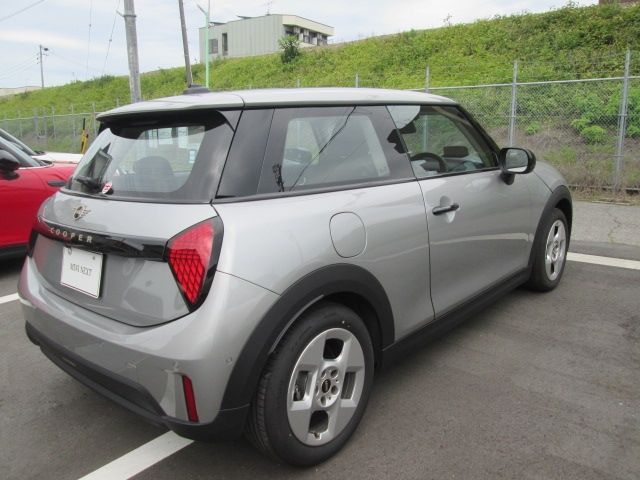 BMW MINI COOPER 2024 Image 31