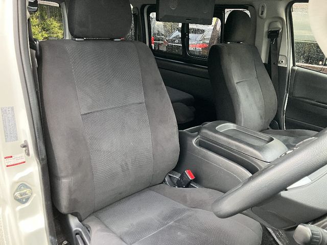 TOYOTA REGIUSACE VAN 4WD 2015 Image 31