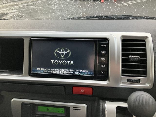 TOYOTA REGIUSACE VAN 4WD 2015 Image 31