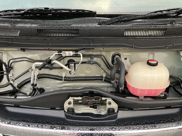 TOYOTA REGIUSACE VAN 4WD 2015 Image 31