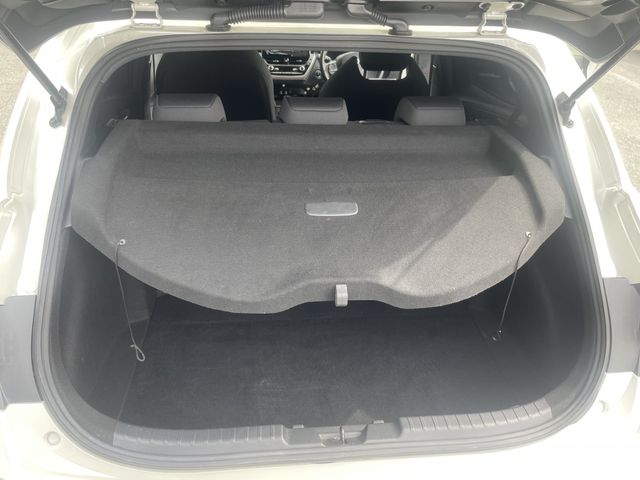 TOYOTA COROLLA SPORT 2018 Image 31