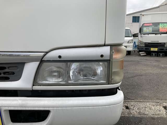 ISUZU  2004 Image 31