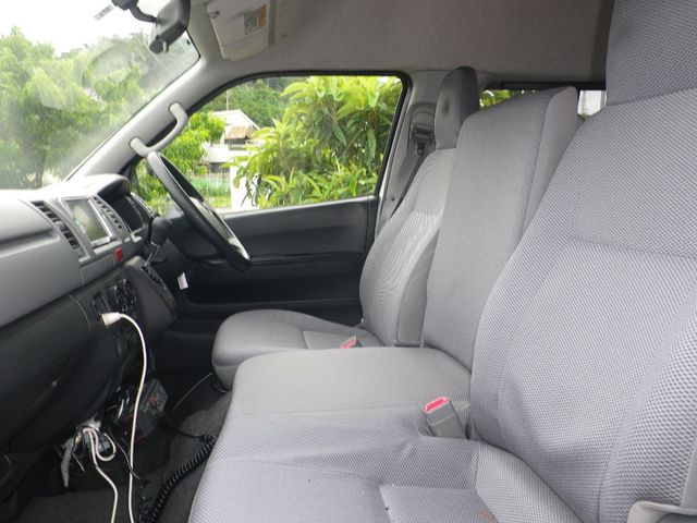 TOYOTA HIACE VAN 2WD 2006 Image 31