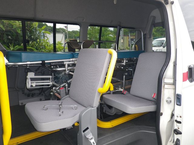 TOYOTA HIACE VAN 2WD 2006 Image 31