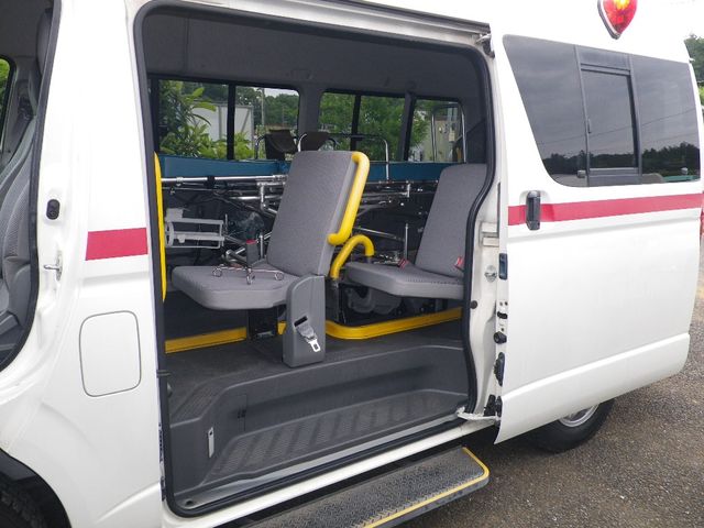 TOYOTA HIACE VAN 2WD 2006 Image 31