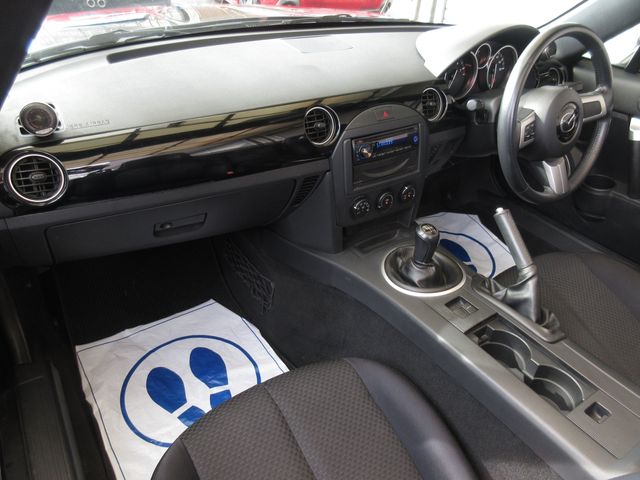MAZDA ROADSTER 2005 Image 31