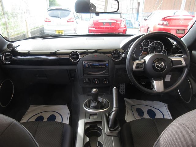 MAZDA ROADSTER 2005 Image 31