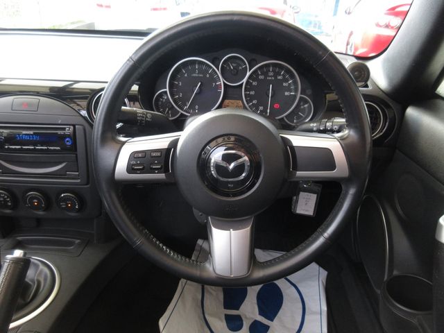 MAZDA ROADSTER 2005 Image 31