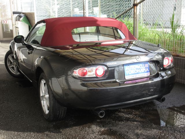 MAZDA ROADSTER 2005 Image 31