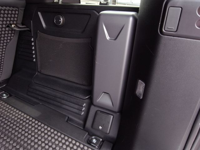 ROVER DEFENDER 2022 Image 31