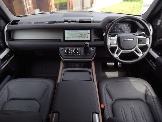 ROVER DEFENDER 2022 Image 31