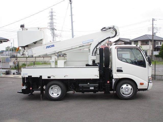 HINO DUTRO 2013 Image 31